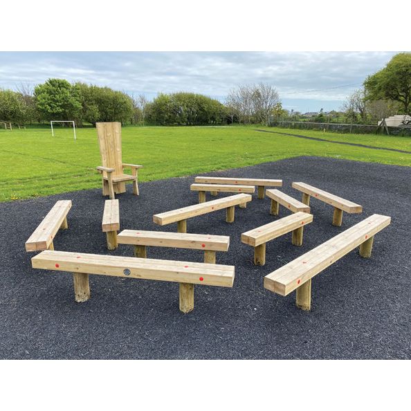 Maze Seating - Inner and Outer Ring 4100 x 4950mm | Creative Activity